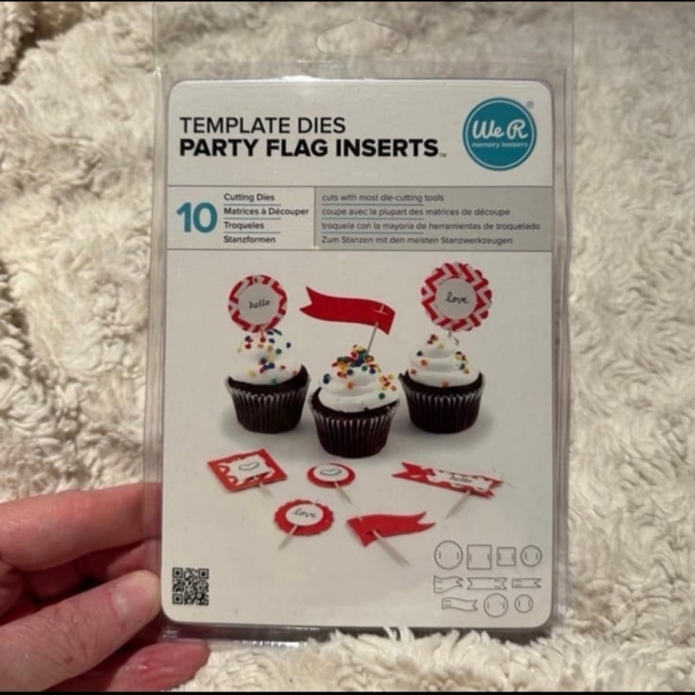 AMERICAN CRAFTS We R Memory Makers Party Flag Die Cut Set NEW Paper Crafting $22